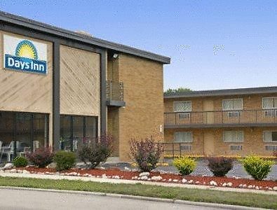 Days Inn Wauwatosa/Milwaukee Εξωτερικό φωτογραφία